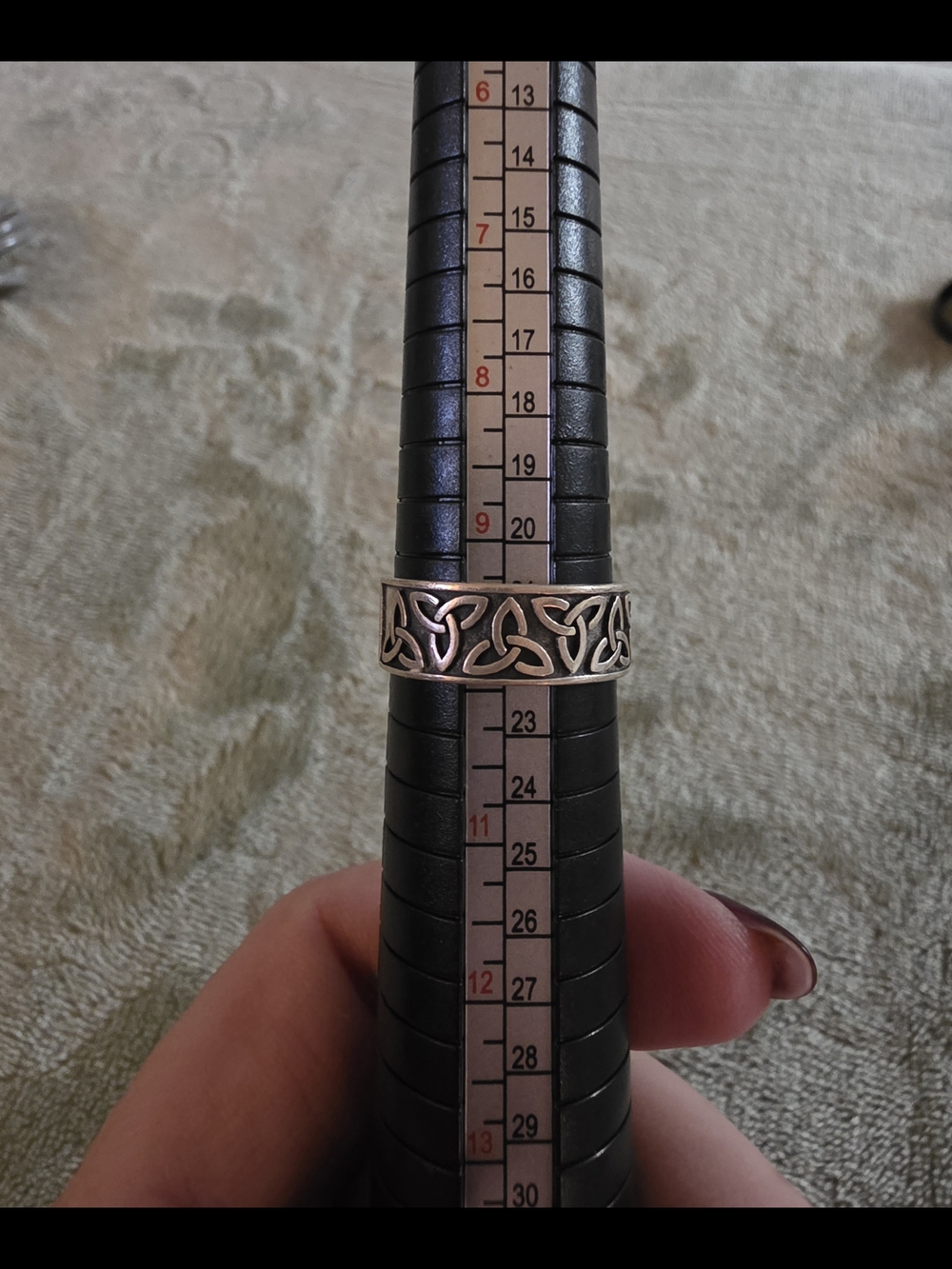 🌞3/$25- Vintage Stainless Celtic Knot Wide Band Ring in Antique🌞 - Picture 7 of 8
